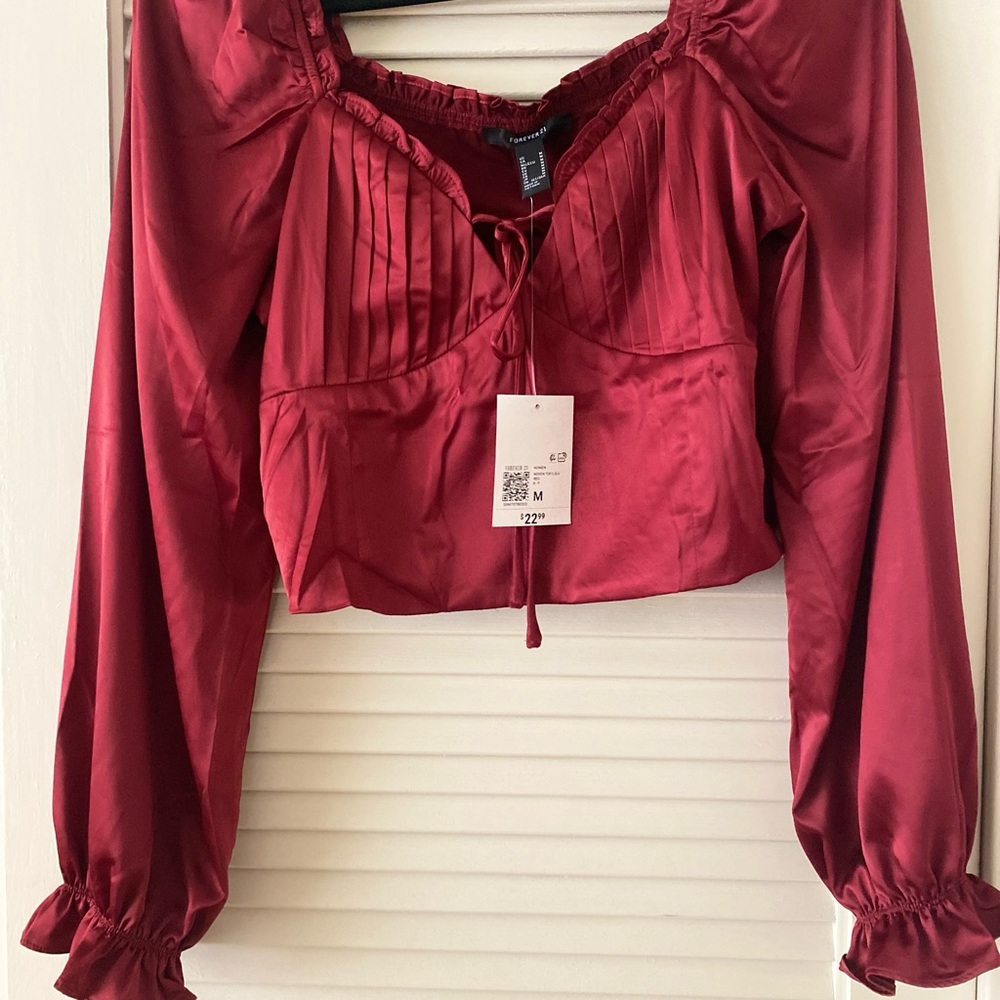 Shirt red satin NEW